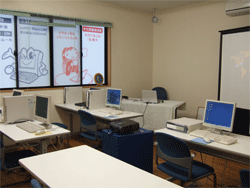 パソコン教室　セミナー室
